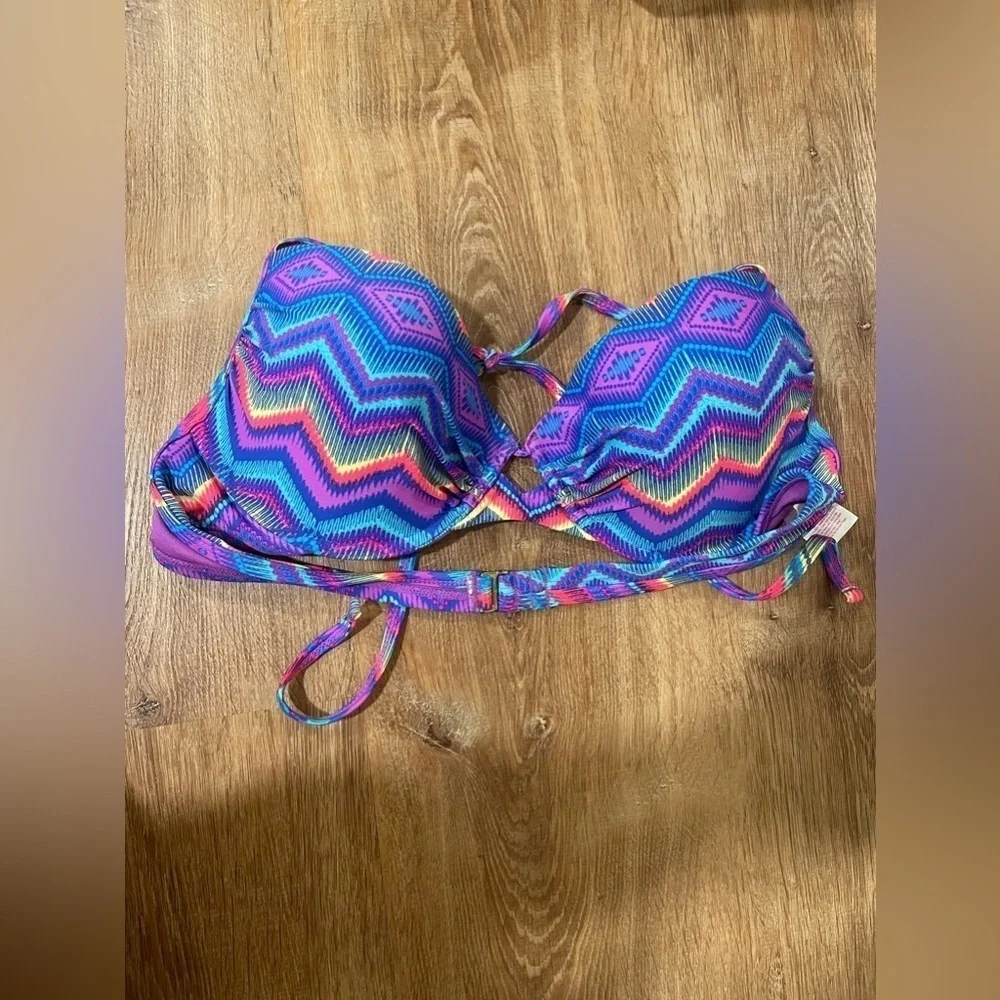 Xhililaration rainbow printed bikini top in​​​​​